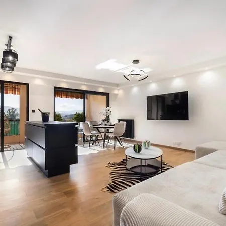 Standing - Luxury - Cannes- Croisette- Centre Ville- Vue Tennis -vue Piscine -parking Prive - Terrasse- *
