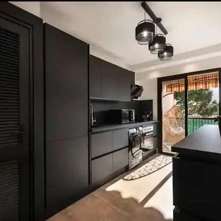 Apartment Standing - Luxury - Cannes- Croisette- Centre Ville- Vue Tennis -vue Piscine -parking Prive - Terrasse- *