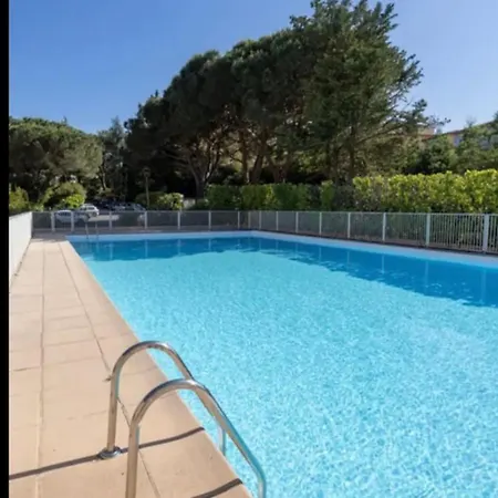 Standing - Luxury - Cannes- Croisette- Centre Ville- Vue Tennis -vue Piscine -parking Prive - Terrasse- Apartment Cannes